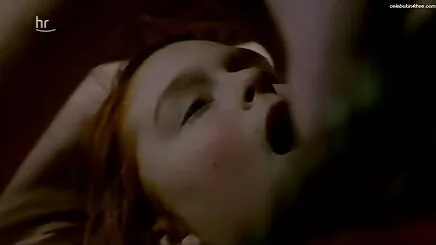 Long trọng xxx hoat hinh ngâm màu xanh chật
