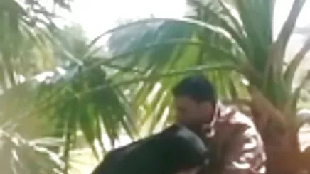Già, với trẻ da hoạt hình dịt nhau đen