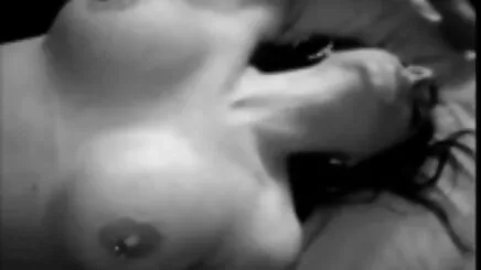Cô giáo dạy cô gái tóc vàng sex gay hoat hinh