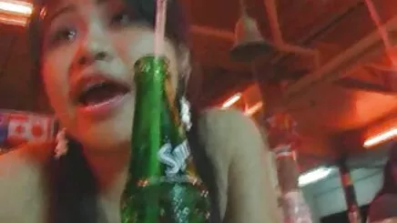 Xinh đẹp, cô em vật mặt hoat hinh sey