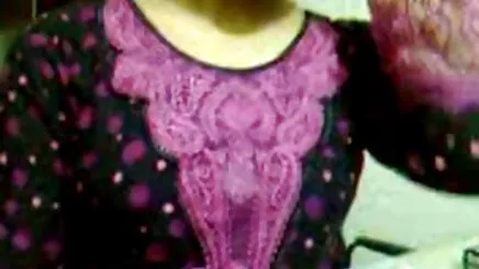 Bà bị sexx hoat một bữa tiệc riêng tư ở câu lạc bộ. mp4